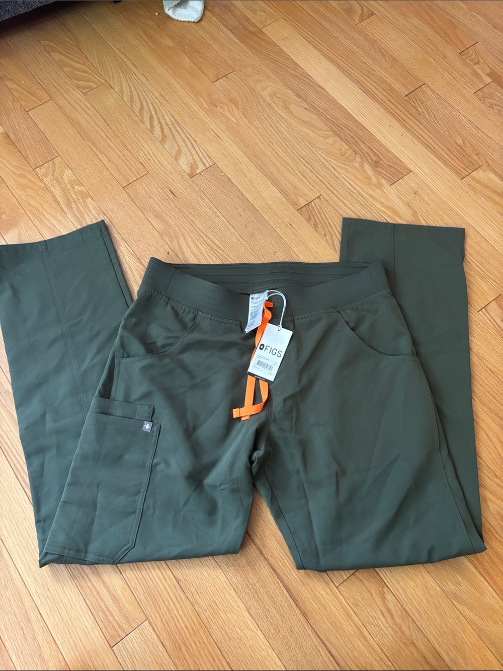 NWT Moss Kade Figs Scrub Pants